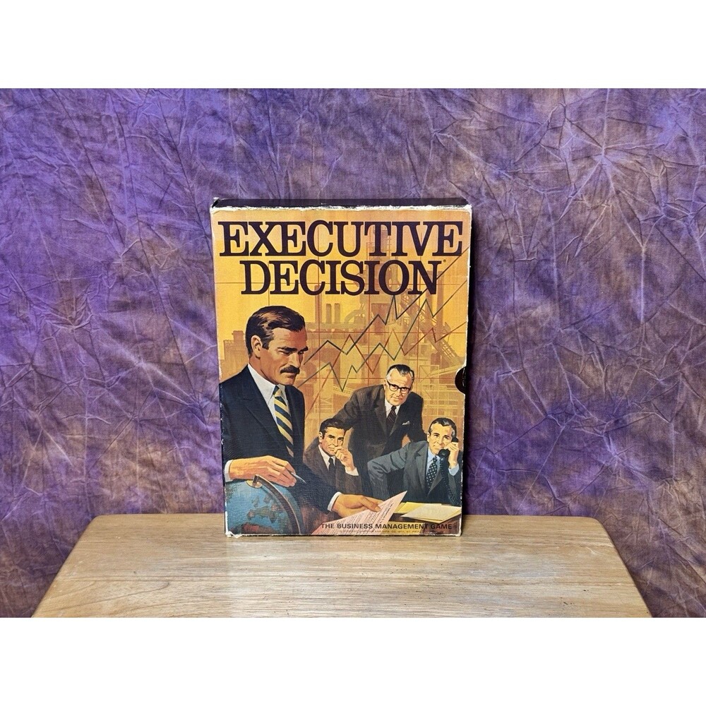 1971 Vintage Executive Decision Business Management Game Board Game - Read